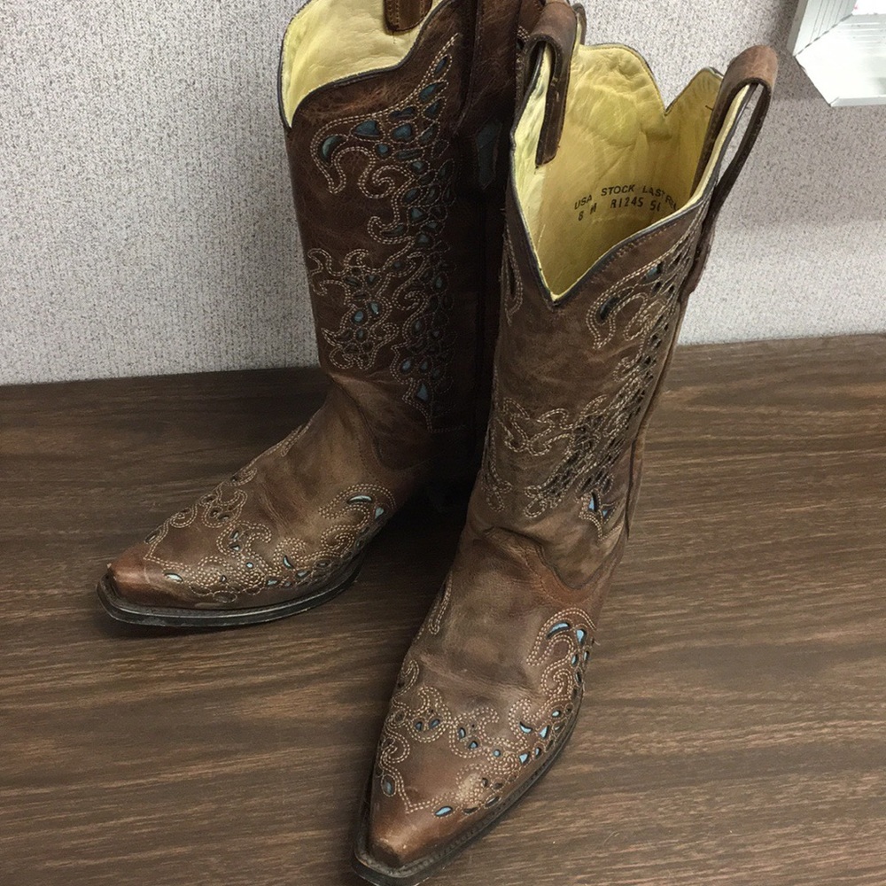 Corral brown with turquoise inlay cowboy boot